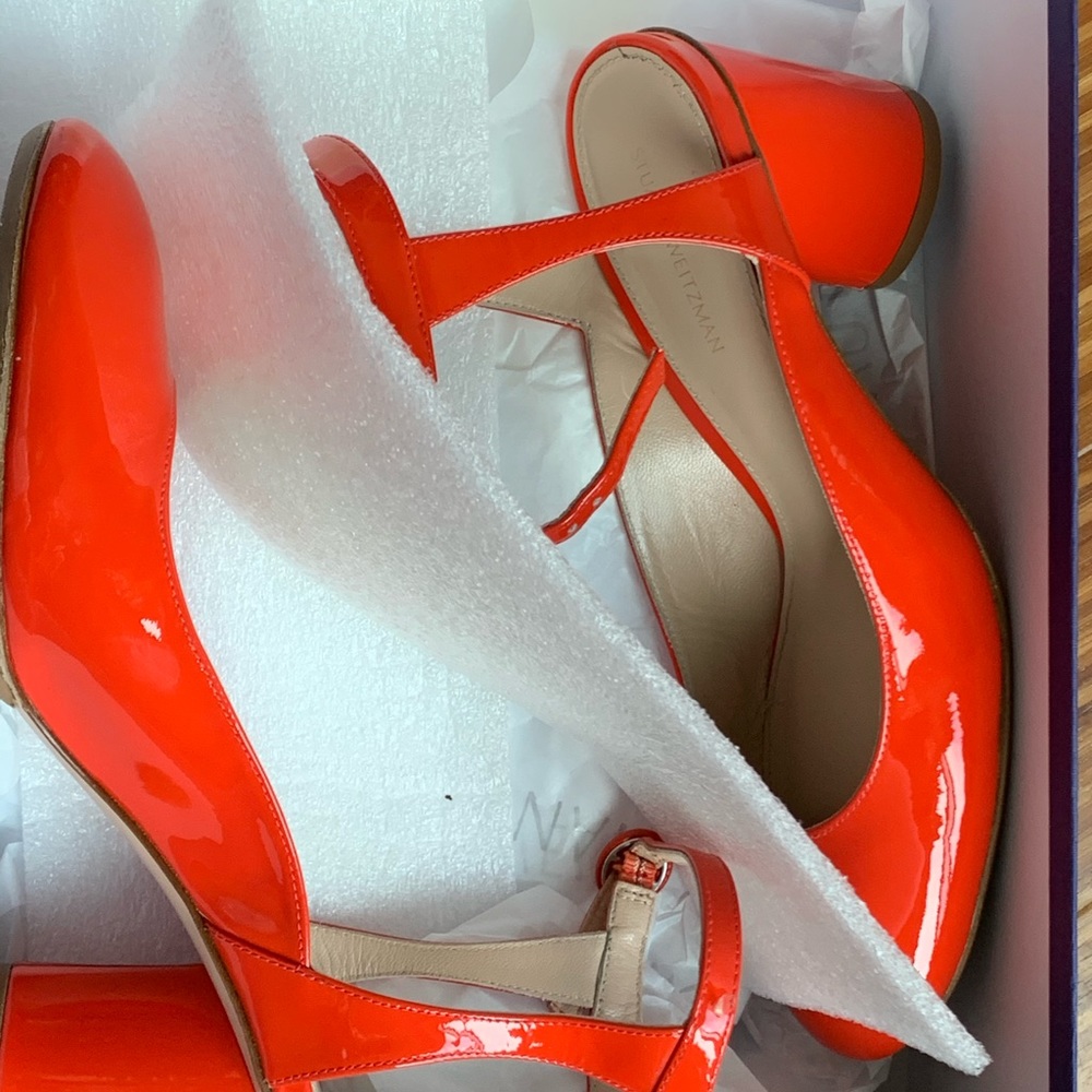 Stuart Weitzman Shape Patent Leather Pumps